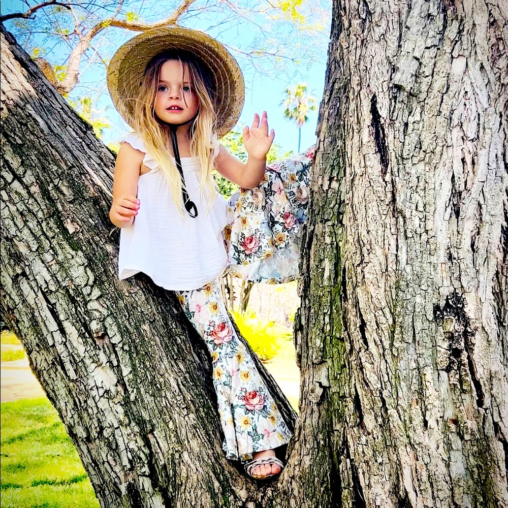 Meet your Poshers, Lunden & her Mama!